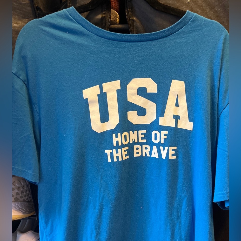 3 USA shirt sleeve t shirts XL and XXL